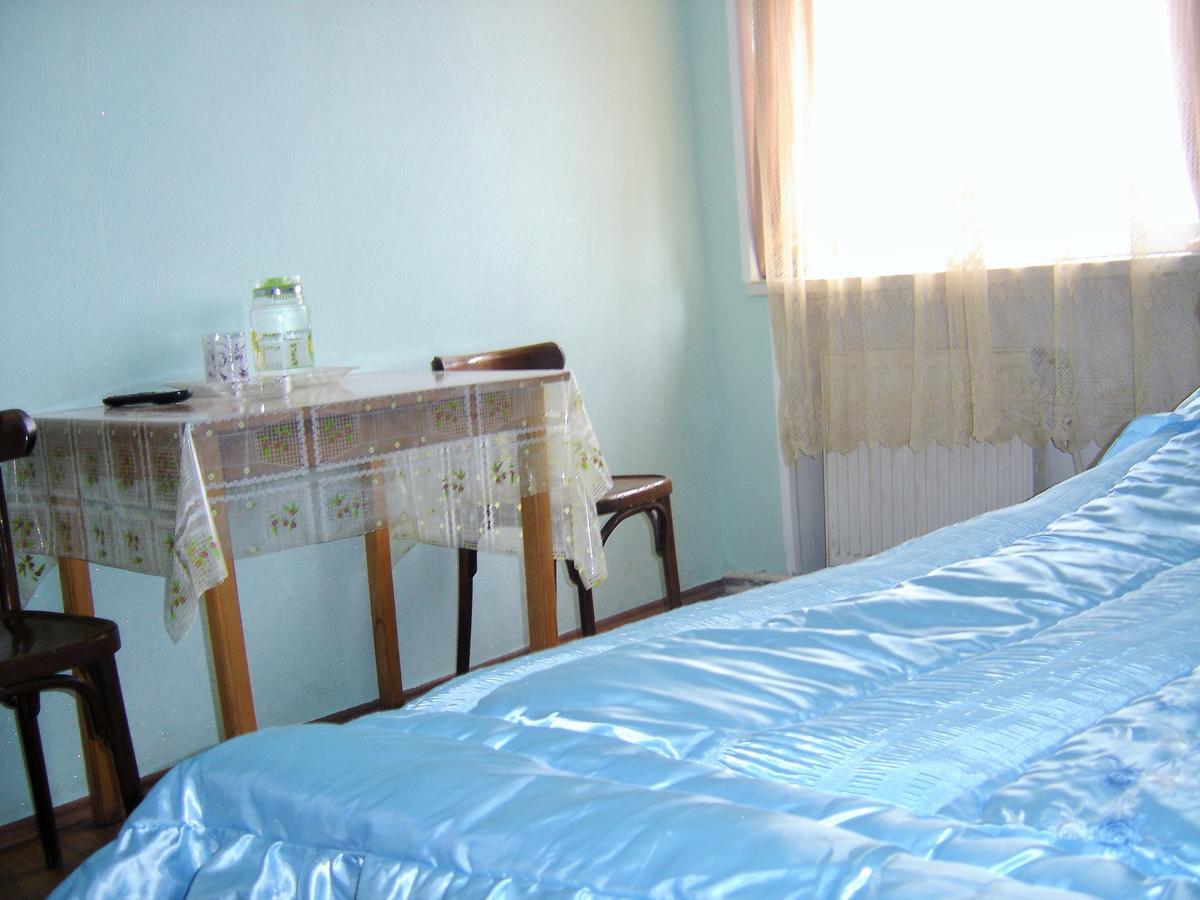 Hotel Lilo Near Airport Tbilisi Exterior photo